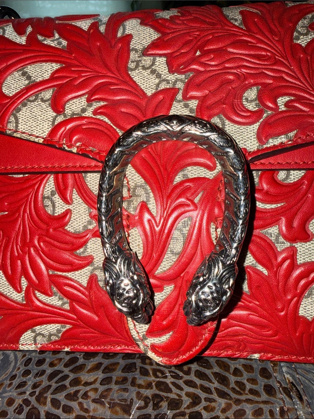 Gucci Supreme Canvas & Red
Arabesque Small Dionysus Shoulder Bag - Picture 8 of 14